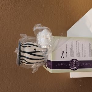 Zebra Scentsy warmer